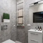 Athome - Chmielna 104 *